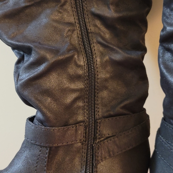 Calf High Boots- New - Picture 7 of 8